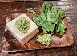 自家製アボカドディップと豆腐、レタス